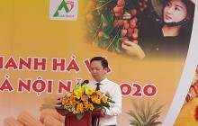 Ông Hoàng Văn Dự, Phó Giám đốc Trung tâm đọc diễn văn khai mạc