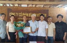 Tổng hội Nông nghiệp và Phát triển Nông thôn Việt Nam trao quyết định công nhận hội viên mới