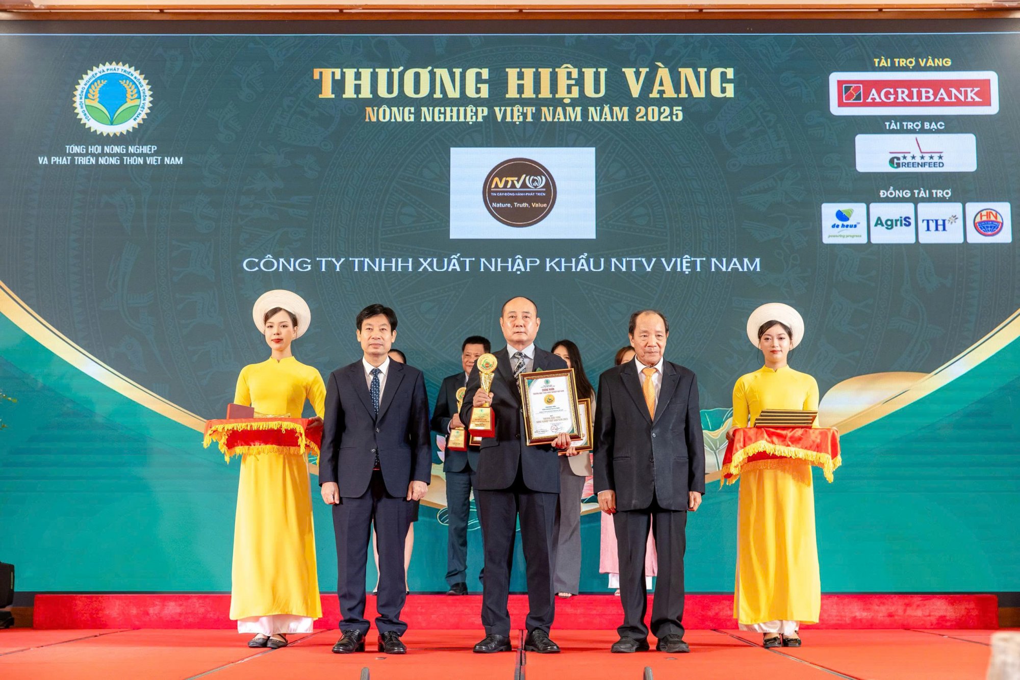 CÔNG TY XNK NTV VIỆT NAM – KHẲNG ĐỊNH THƯƠNG HIỆU VỚI SẢN PHẨM NÔNG NGHIỆP TRẦM HƯƠNG ĐẠI LA THIÊN VÀ DOCTOR NONI CÔNG TY XNK NTV VIỆT NAM – KHẲNG ĐỊNH THƯƠNG HIỆU VỚI SẢN PHẨM NÔNG NGHIỆP TRẦM HƯƠNG ĐẠI LA THIÊN VÀ DOCTOR NONI