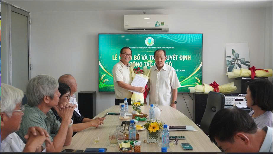 Tổng hội NN & PTNT Việt nam bổ nhiệm ông Lê Anh Viên làm Trưởng ban Tài chính, kinh tế và kết nối Doanh nghiệp Tổng hội NN & PTNT Việt nam bổ nhiệm ông Lê Anh Viên làm Trưởng ban Tài chính, kinh tế và kết nối Doanh nghiệp