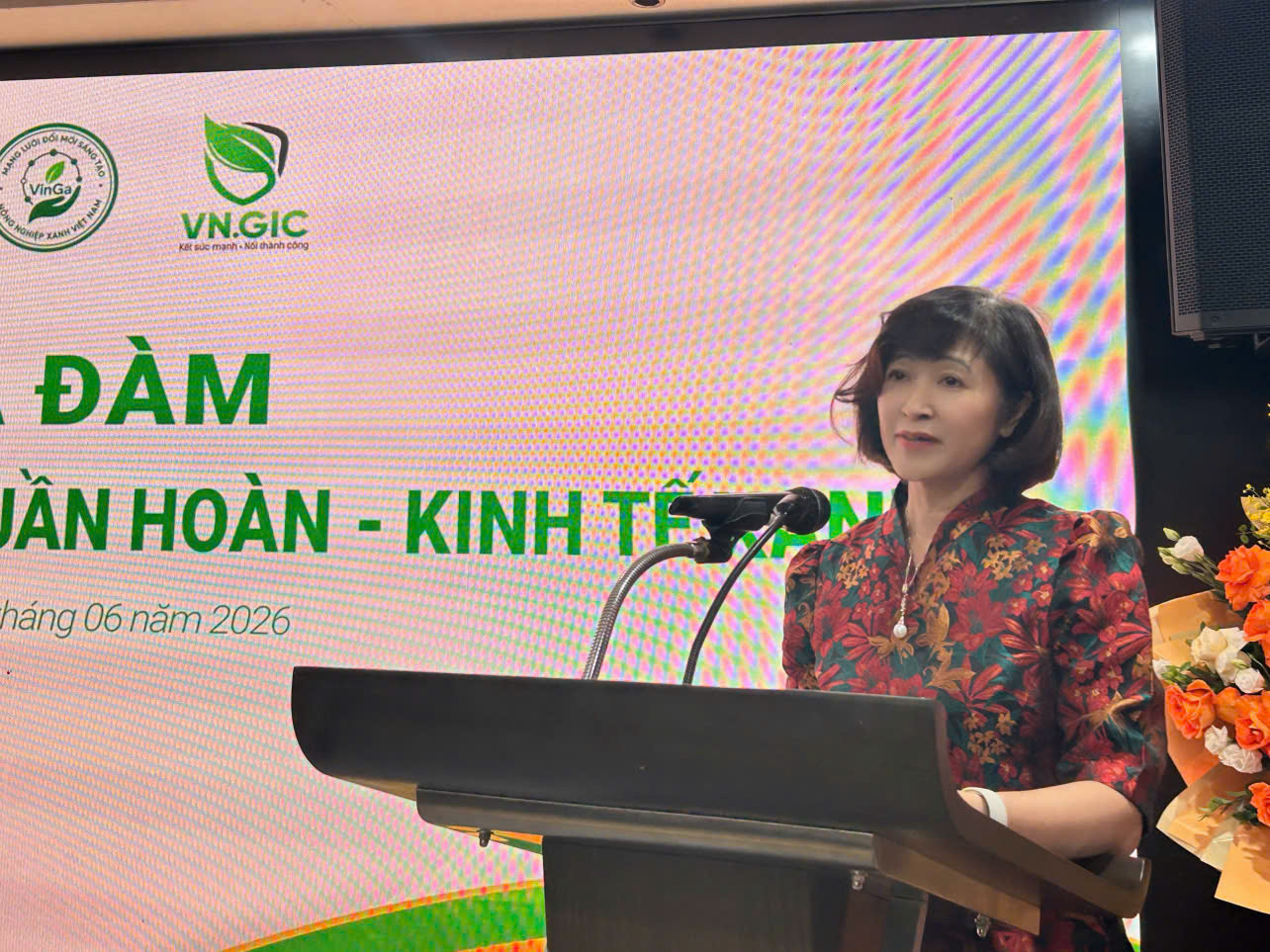 bà Trần Thị Hồng Lan – Phó Chủ tịch kiêm Tổng Thư ký Tổng hội Nông nghiệp và PTNT Việt Nam, Chủ tịch VINGA bà Trần Thị Hồng Lan – Phó Chủ tịch kiêm Tổng Thư ký Tổng hội Nông nghiệp và PTNT Việt Nam, Chủ tịch VINGA